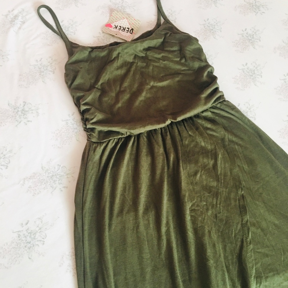 Green maxi dress